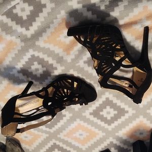 Black velvet heels